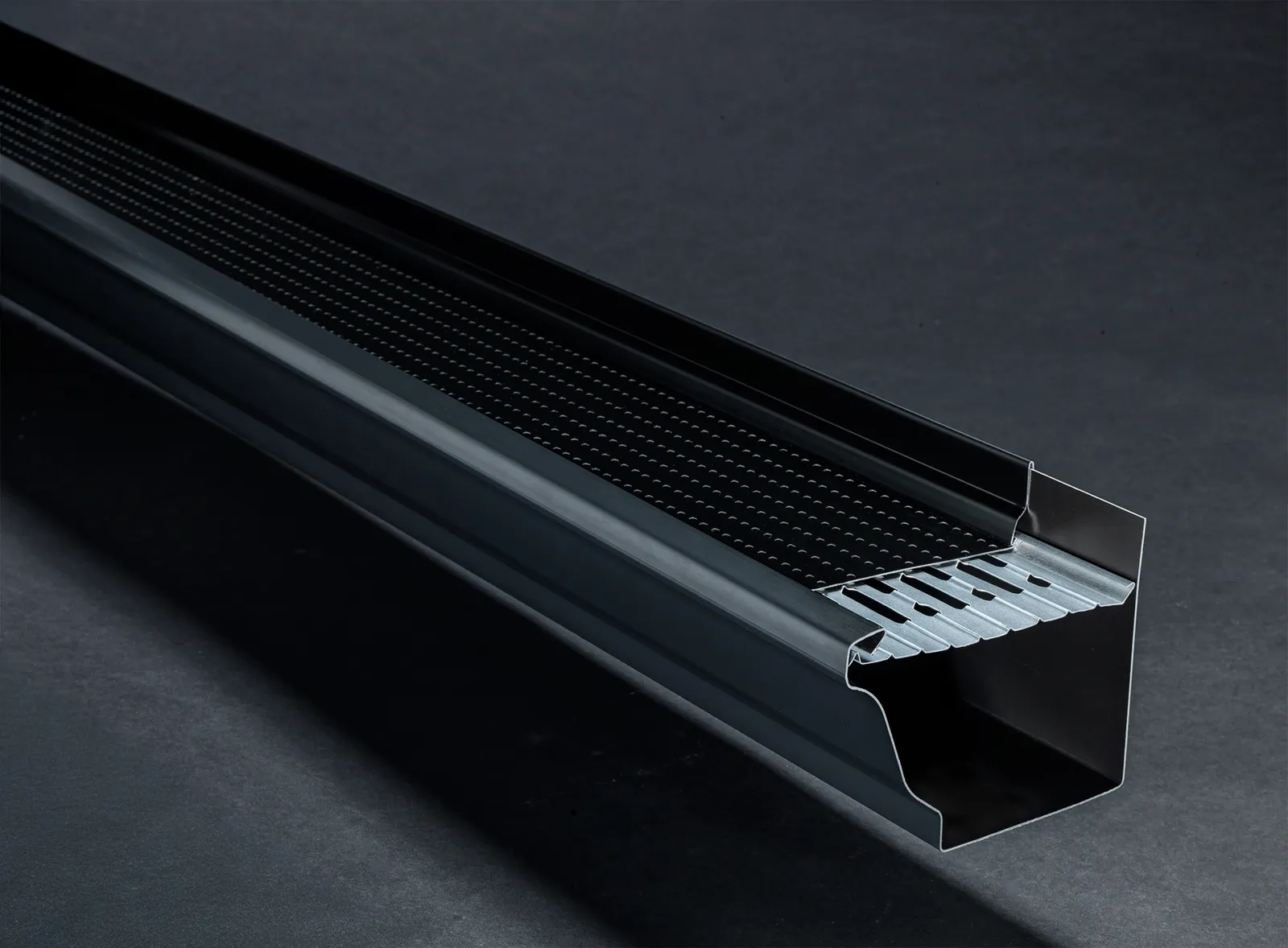 Protège-gouttières DoublePro® Alu-Rex en aluminium perforé